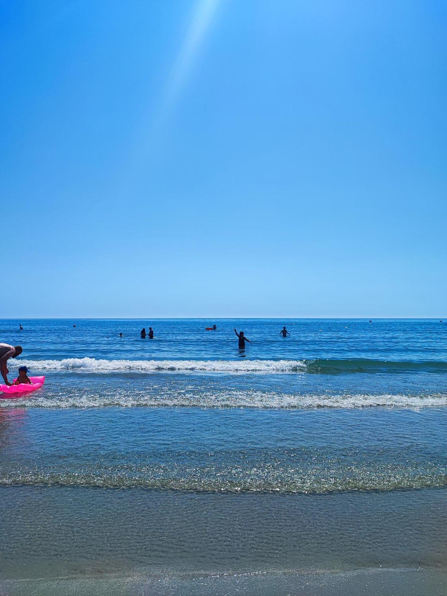 Apartament Studio Teo Blue In Mamaia Nord Năvodari Buitenkant foto